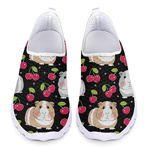 Kuiaobaty Damen Slip on Mesh Flache Turnschuhe Krankenschwester Blume Schwein Schädel Boho Streifen Bär Atmungsaktiv Walking Sport Sneakers Leichte Freizeitschuhe, Meerschweinchen-Kirsch-Muster, 37 EU von Kuiaobaty