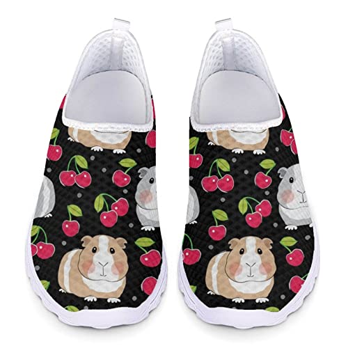 Kuiaobaty Damen Slip on Mesh Flat Turnschuhe Krankenschwester Blume Schwein Totenkopf Boho Streifen Bär Atmungsaktiv Walking Sport Sneakers Leichte Freizeitschuhe, Meerschweinchenkirschmuster, 38 EU von Kuiaobaty