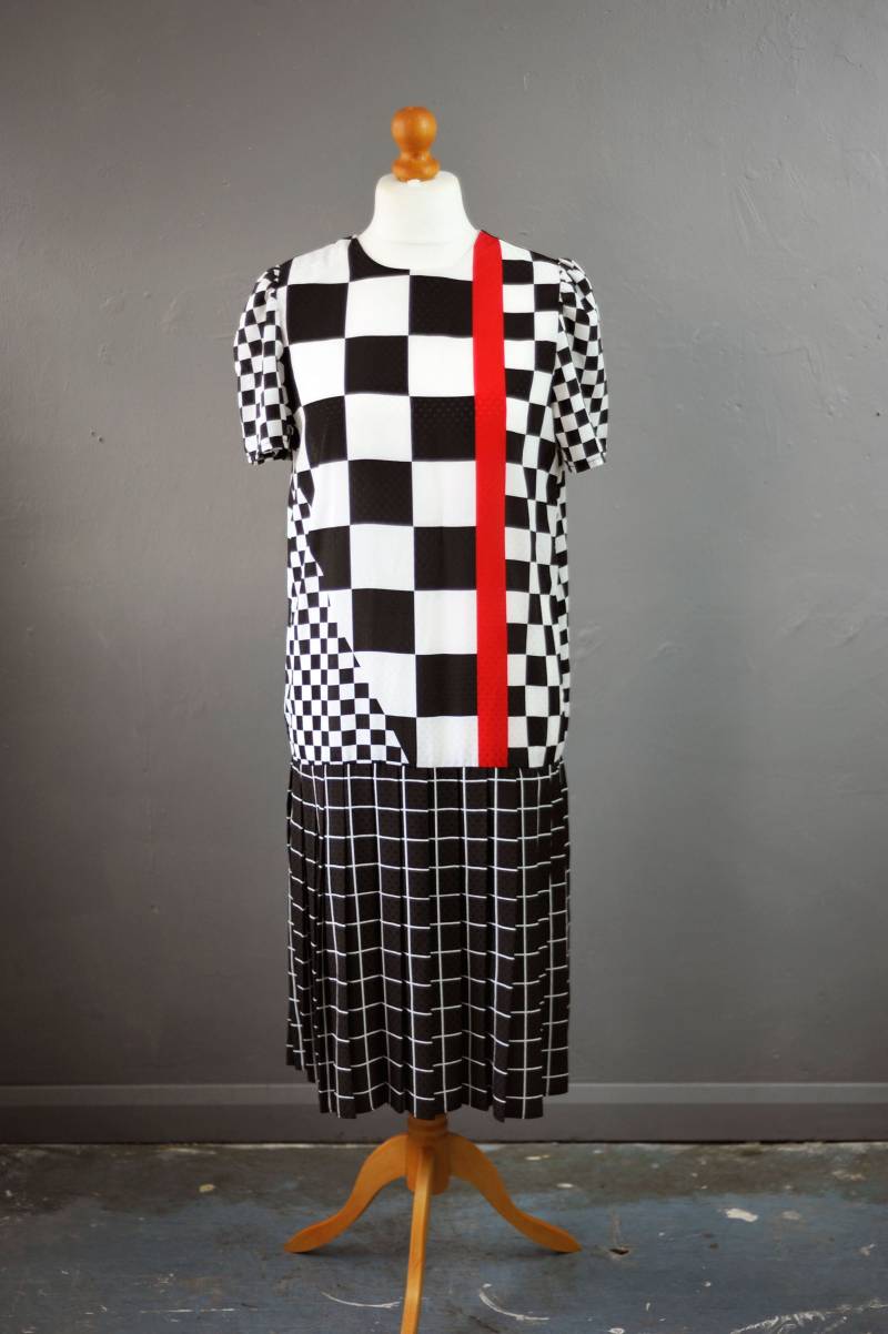 80Er Grand Prix Kariertes Kleid Mit Plissee Taille, Racing Karos, Größe Medium von KultRemade