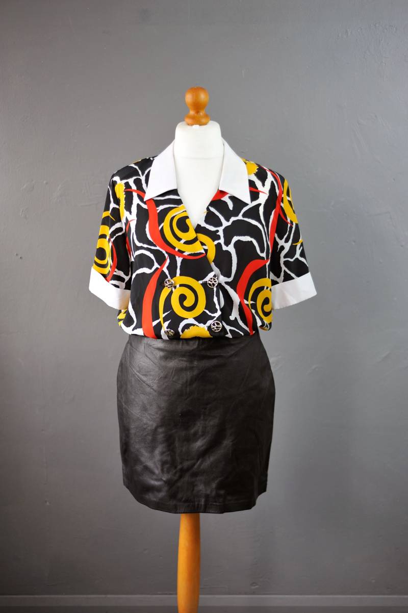 80S Loud Swirl Chiffon Bluse Von Louis Daniel, Abstraktes Doodles Shirt, Größe Medium Large von KultRemade