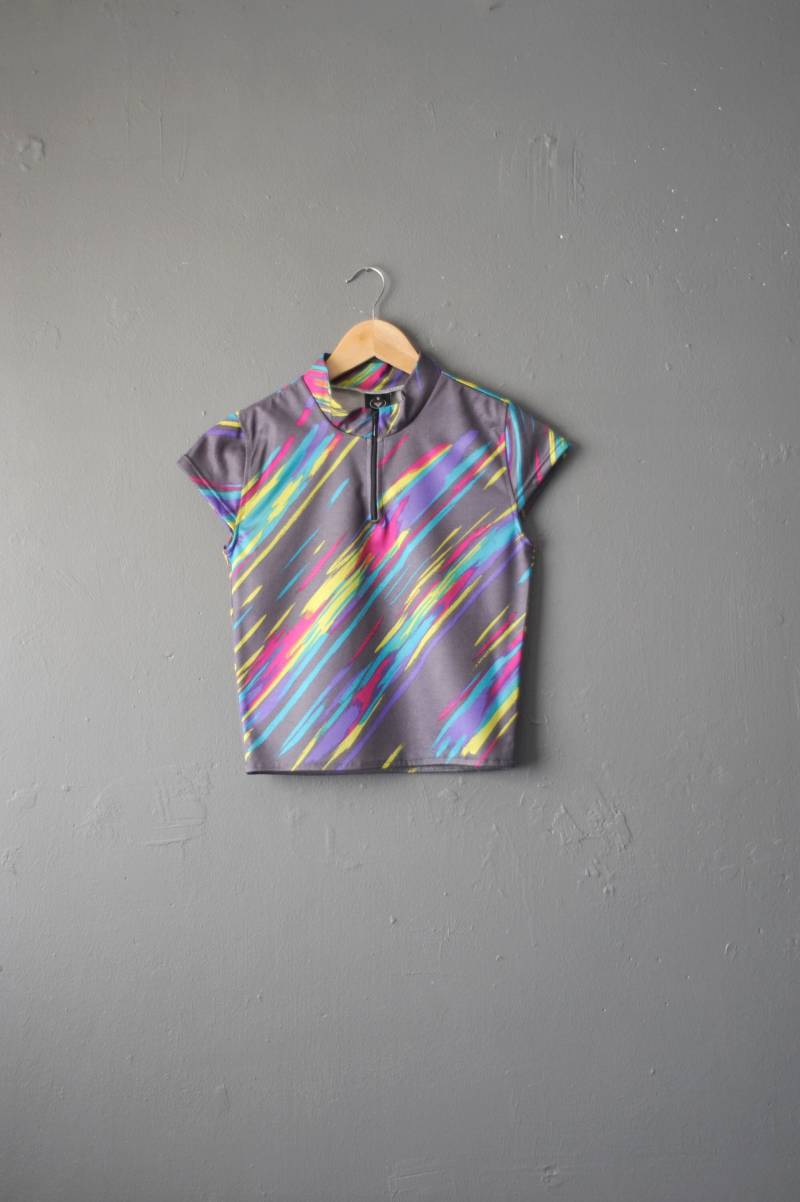 Mehrfarbiges Sportliches Top, Nachhaltige Gym Kleidung, Upcycled Cycling Jersey, Größe Klein von KultRemade