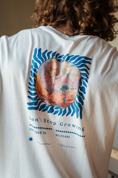 Kultgut NEW Upcycling Generation- Artdesign - Bioshirt / Dont Stop Growing von Kultgut