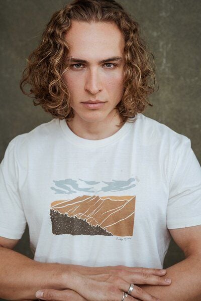 Kultgut NEW Upcycling Generation- Artdesign - Bioshirt /Smokey Mountain von Kultgut