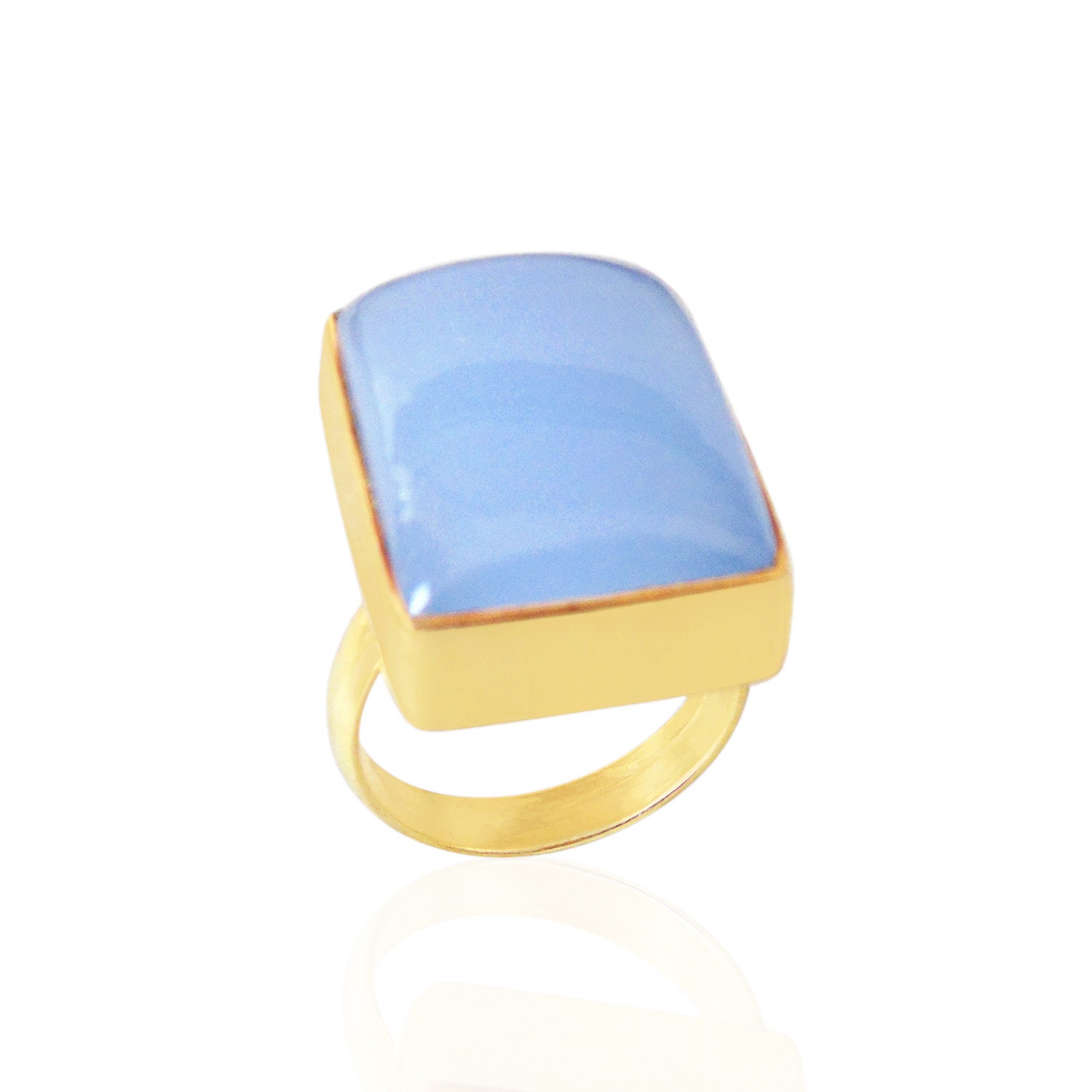 18K Vergoldeter Blauer Chalcedon Cabochon Edelstein Statement Ring von Kundangemsjewelry