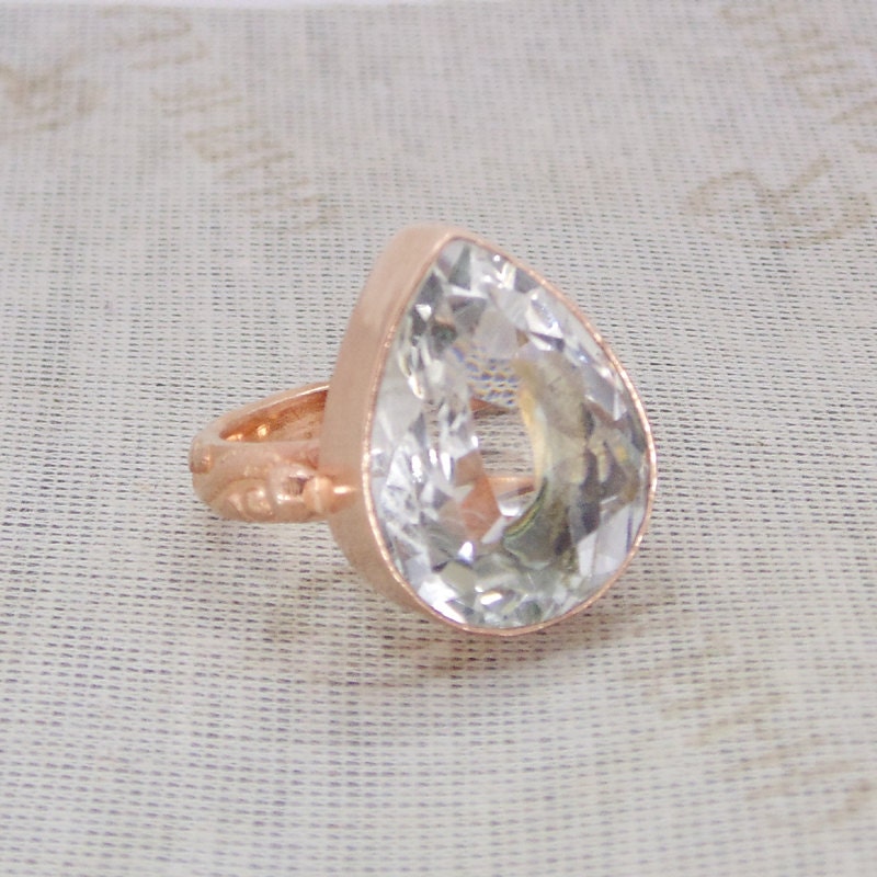 Birne Form Kristall Quarz Edelstein 18K Rose Gold Vergoldet Messing Ring von Kundangemsjewelry