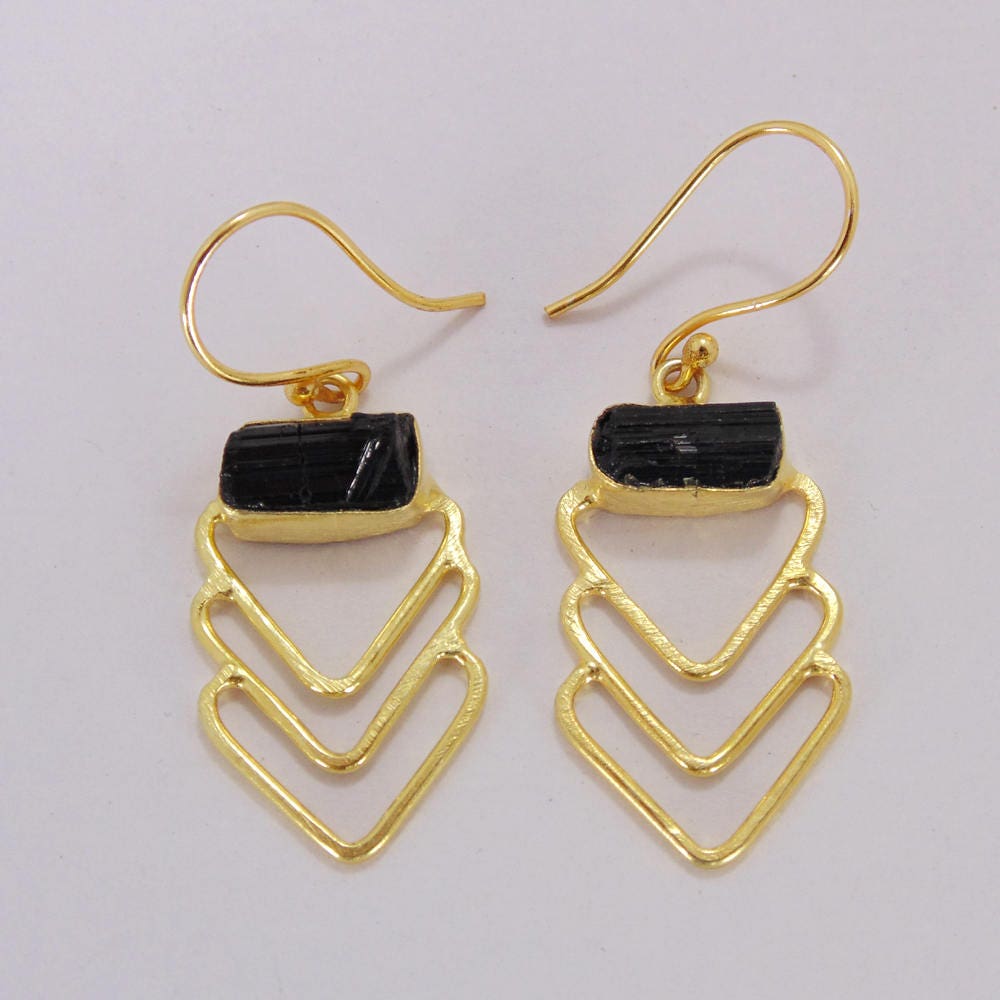 Handgemachte Rohe Schwarze Turmalin Bezel Set Baumeln Ohrringe Für Geburtstag Geschenk von Kundangemsjewelry