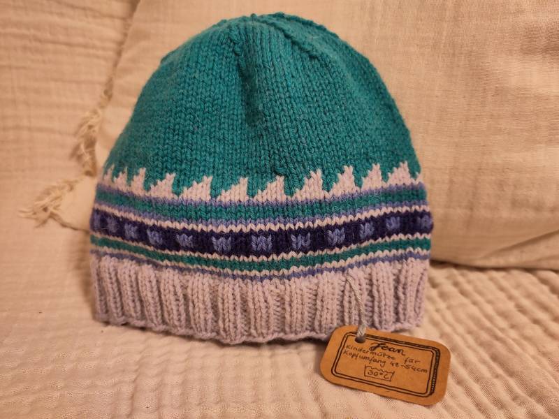 Beanie/ Mütze Kinder Unisex "Jean", Kopfumfang 48-54 cm, Türkis-Grau-Blau Mit Trendigem Muster von KunstVomSofa