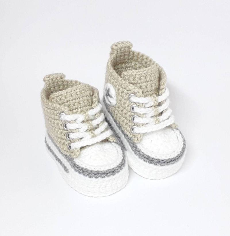 Leinen-Beige Babyschuhe Gehäkelt Gehäkelte Baby Sneakers | Turnschuhe, Sportschuhe Mit Ösenschnürung Für Jungen Und Mädchen Von 0-12 M Leinen-Beige Babyschuhe Gehäkelt Gehäkelte Baby Sneakers | Turnschuhe, Sportschuhe Mit Ösenschnürung Für Jungen Und Mädchen Von 0-12 M von KunstWollwerk