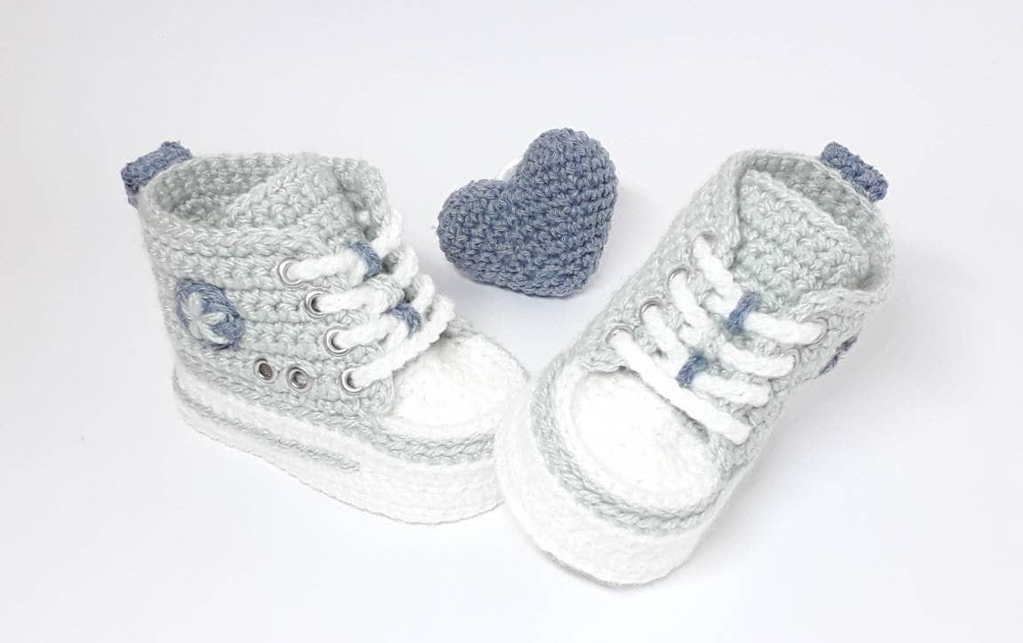 Mint-Grün Babyschuhe Gehäkelt Gehäkelte Baby Schuhe | Sneaker, Sportschuhe, Turnschuhe, Verschiedene Größen, Mit Ösenschnürung Mint-Grün Babyschuhe Gehäkelt Gehäkelte Baby Schuhe | Sneaker, Sportschuhe, Turnschuhe, Verschiedene Größen, Mit Ösenschnürung von KunstWollwerk