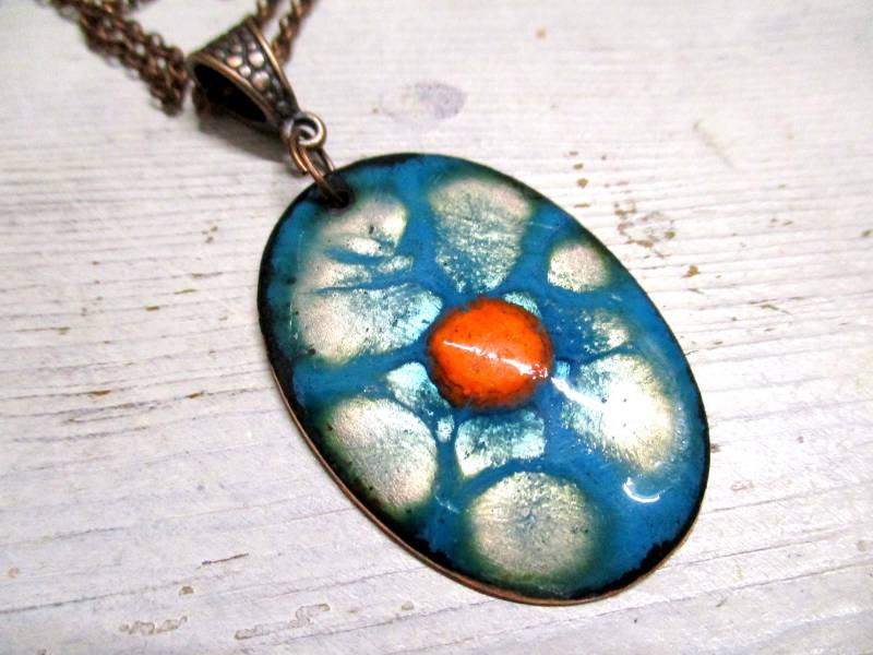 Halskette Mit Emailleanhänger No 118 Türkis Orange Auf Kupfer Handarbeit Unikat Emailliert von KunsthaeuschenDeling