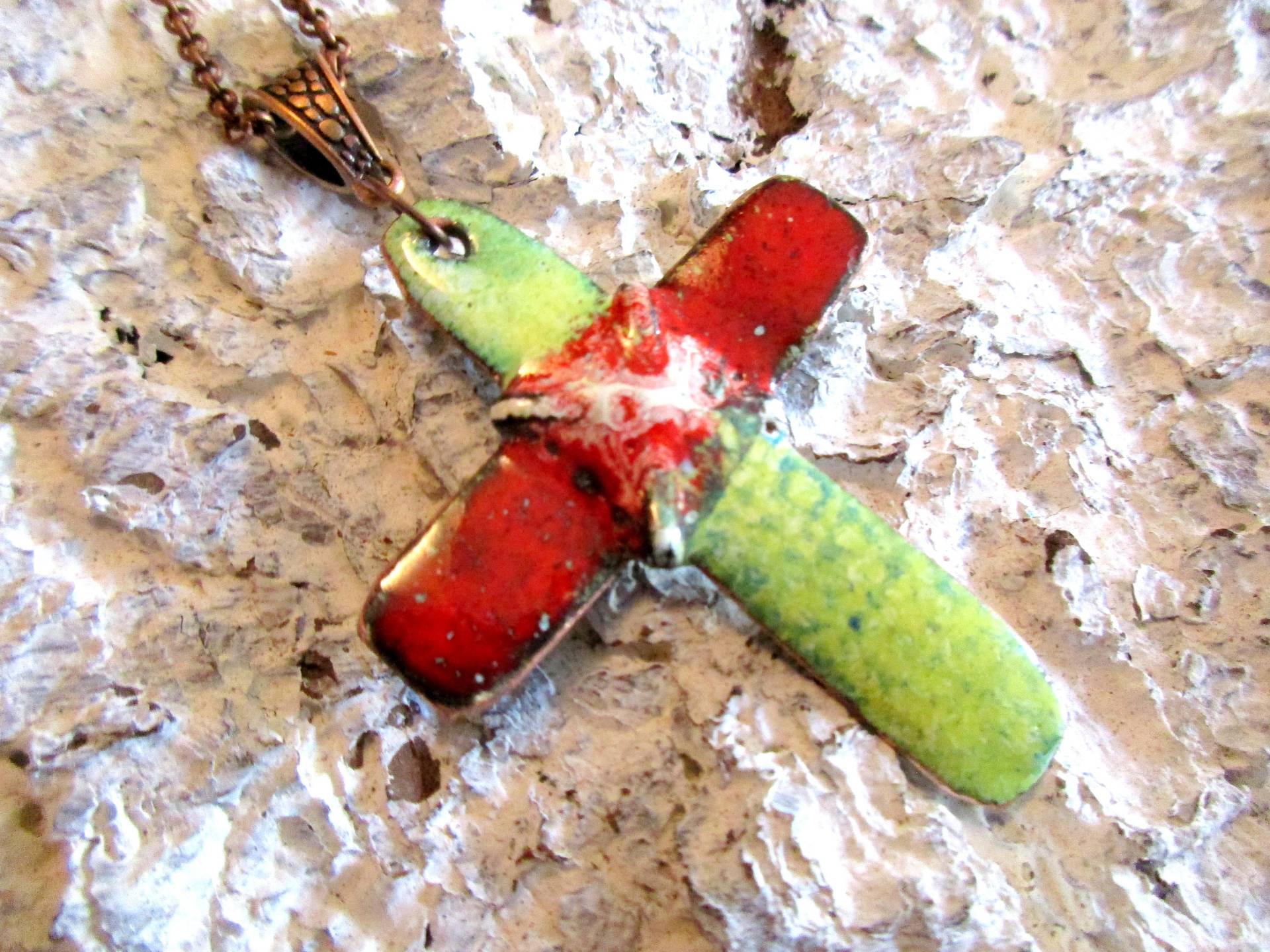 Kette Mit Anhänger Lebenskreuz No. 363 Gelb Rot Emaille Auf Kupfer Handarbeit Unikat Emailliert Kette Mit Anhänger Lebenskreuz No. 363 Gelb Rot Emaille Auf Kupfer Handarbeit Unikat Emailliert von KunsthaeuschenDeling