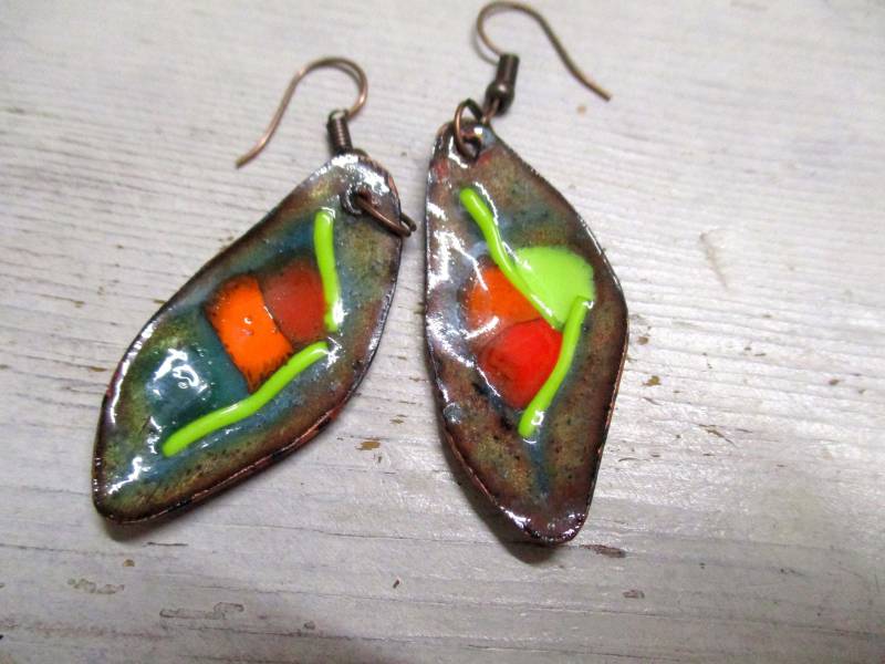 Ohrhänger Blatt Hängeohrringe No 266 Emaille Auf Kupfer Handarbeit Unikat Emailliert von KunsthaeuschenDeling