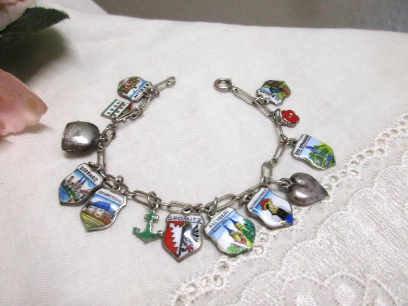 S 50 Vintage Silber Armband Bettelarmband 8 Wappen Anhänger Haus Blume Herz Tirol Udenbreth Berlin Grömitz Arenberg Schwarzwald Etc. 800 835 von KunsthaeuschenDeling