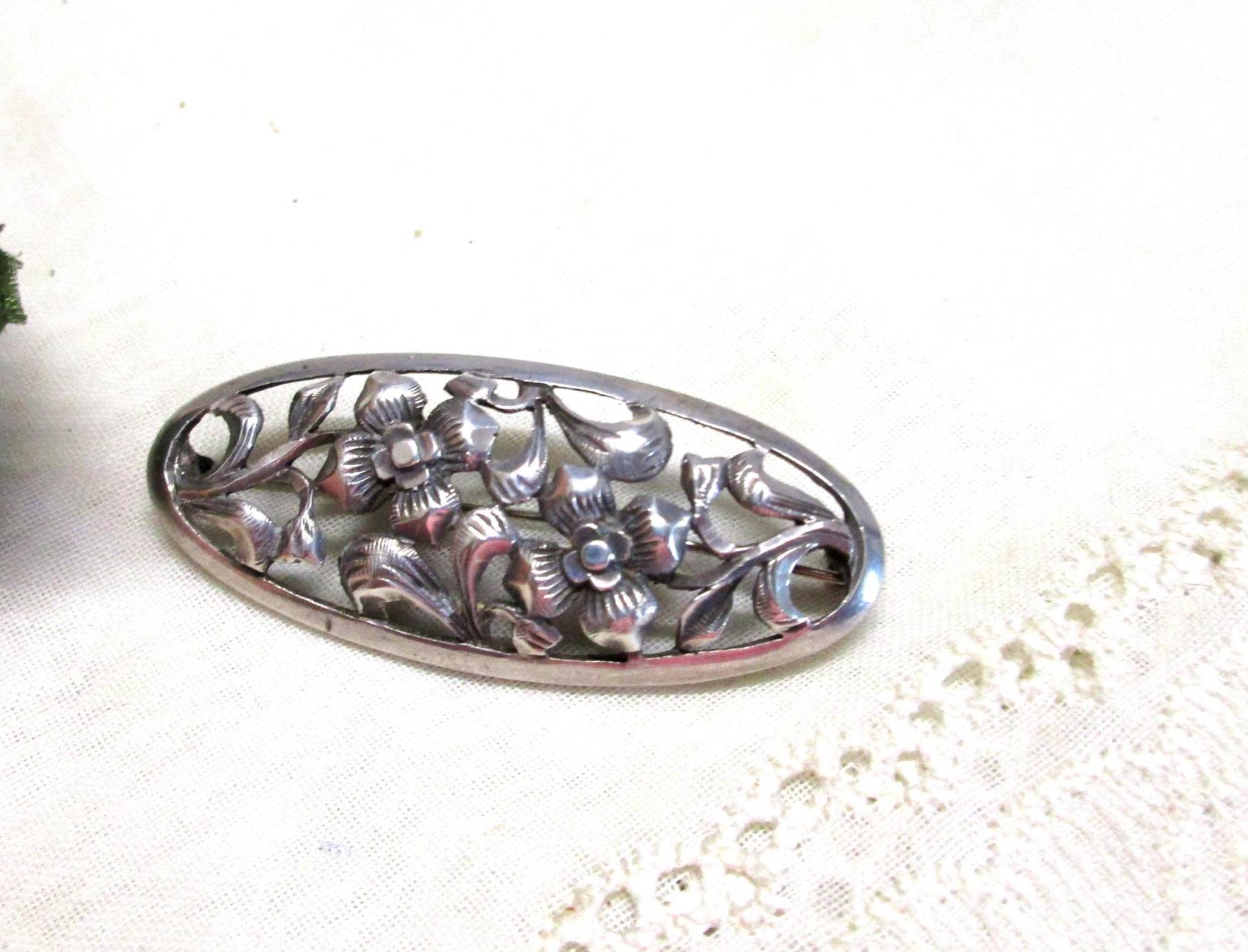 Zauberhafte Art Déco Brosche Blumen Floral Anstecknadel Silber 900 Silberschmiedekunst Handarbeit Vintage Geschenk 5 X 2, 2 cm Zauberhafte Art Déco Brosche Blumen Floral Anstecknadel Silber 900 Silberschmiedekunst Handarbeit Vintage Geschenk 5 X 2, 2 cm von KunsthaeuschenDeling