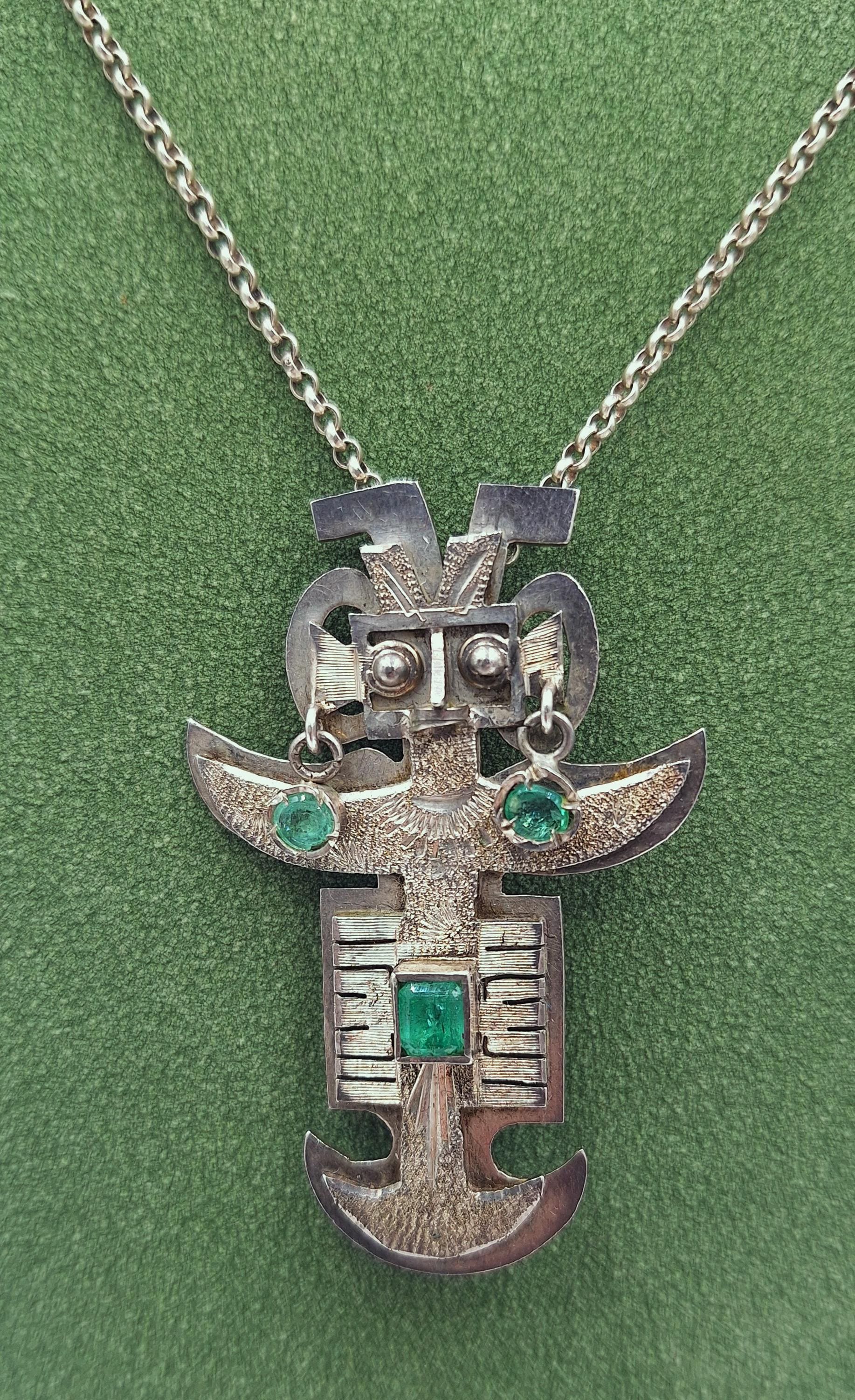 Kette Mit Tumi-Inka-Messeranhänger Aus Silber Und Smaragd Kette Mit Tumi-Inka-Messeranhänger Aus Silber Und Smaragd von KunsthandelBursch