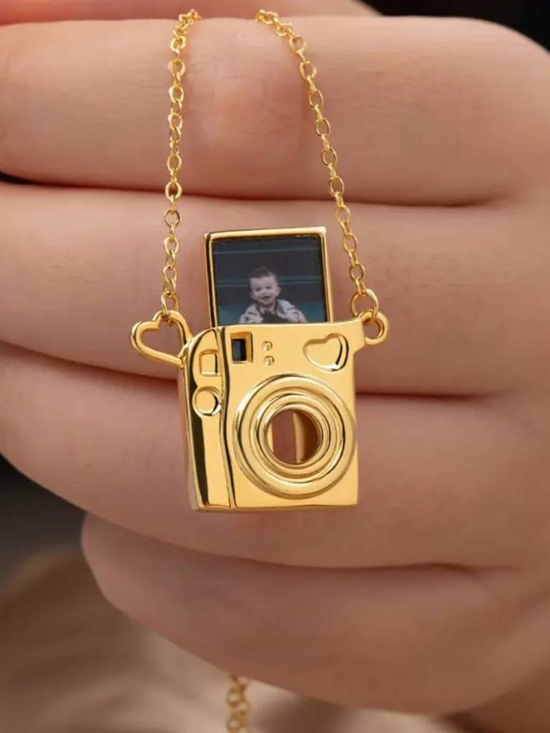 Personalisierbare Kamera Fotohalskette Aus Edelstahl - Anhänger Geschenk Für Sie/Mutter Fotografie Liebhaber Erinnerung Schmuck Personalisierbare Kamera Fotohalskette Aus Edelstahl - Anhänger Geschenk Für Sie/Mutter Fotografie Liebhaber Erinnerung Schmuck von Kunsto3D