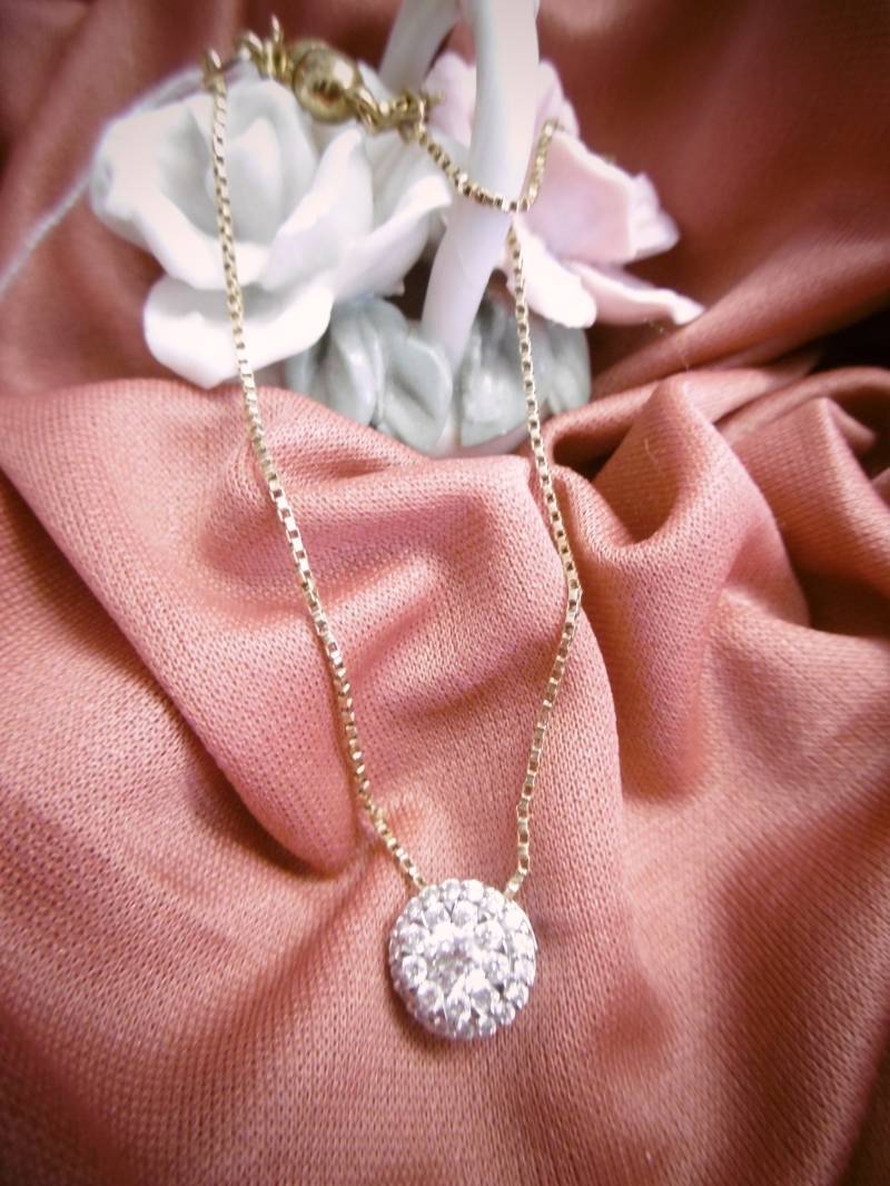 Sehr Edle Kette Aus 585Er Gold Und Weißgold Mit Elegantem Anhänger von KunstundSchund