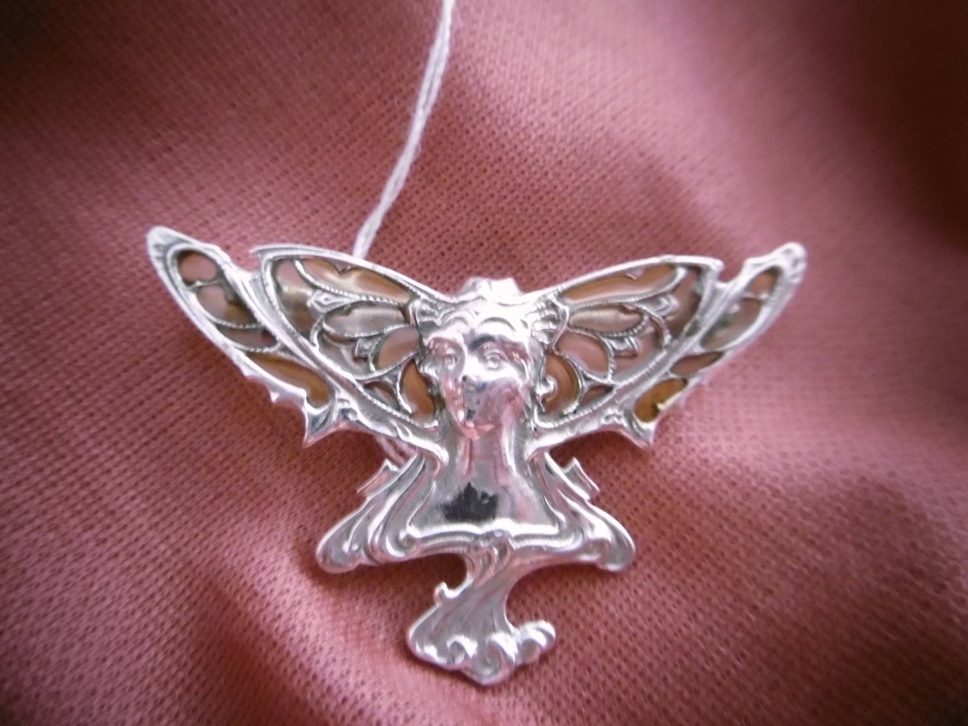 Zauberhafte Brosche Im Phantasie-Design, 925Er Silber Zauberhafte Brosche Im Phantasie-Design, 925Er Silber von KunstundSchund