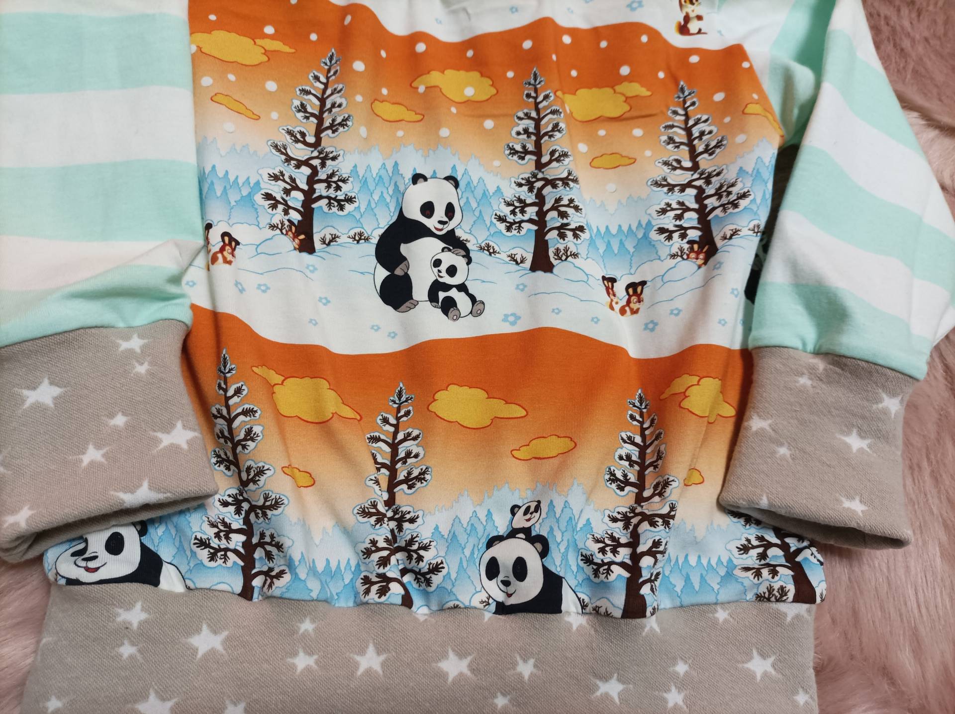 Langarmshirt Panda Gr.98 Langarmshirt Panda Gr.98 von KunterbunteDesign