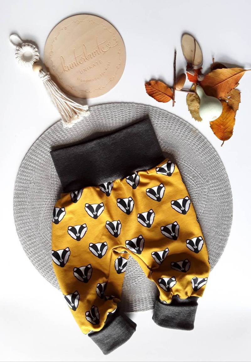 Baby Pumphose Dachs Waldtiere Mitwachshose Tobehose Junge Mädchen Geschenk Geschenkset von KunterbunteUnikate