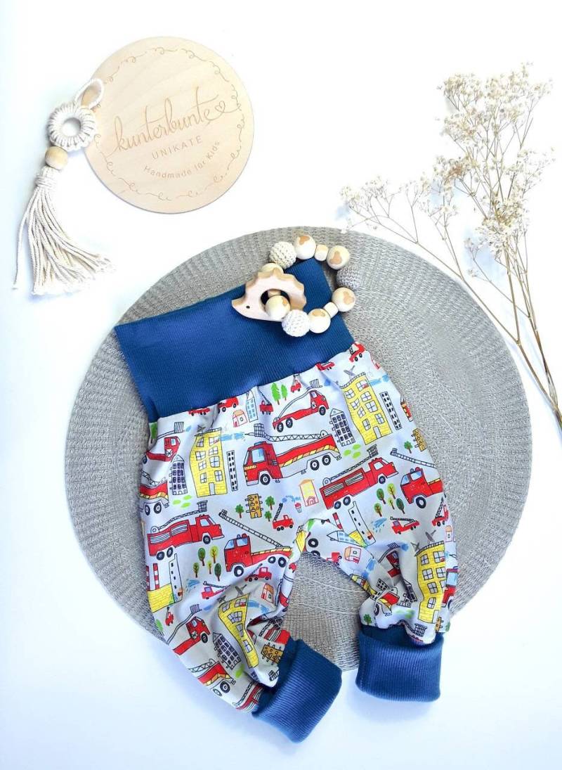 Baby Pumphose Feuerwehr Mitwachshose Tobehose Hose Kinder Junge Auto Fahrzeuge Polizei Geschenk Geburt von KunterbunteUnikate