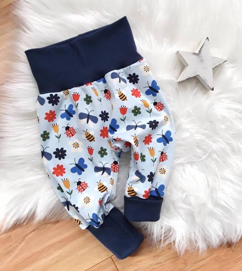 Baby Pumphose Marienkäfer Frühling Ostern Mitwachshose Babyhose Geschenk Geburt Junge Mädchen von KunterbunteUnikate