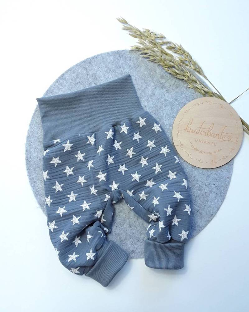 Baby Pumphose Musselin Sommerhose Leichte Hose Mitwachshose Babyhose Tobehose Kinder Geschenk Geburt Newborn Mädchen Junge von KunterbunteUnikate