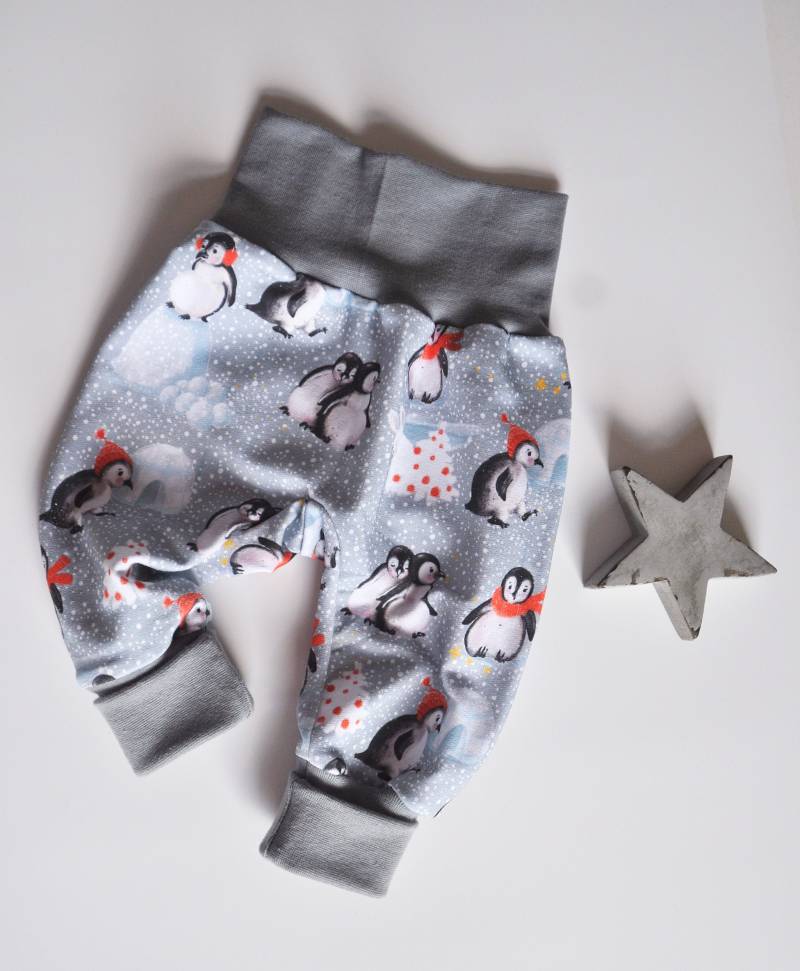 Baby Pumphose Pinguin Winter Zoo Mitwachshose Tobehose Babyhose Geschenk Geburt Newborn Junge Mädchen von KunterbunteUnikate