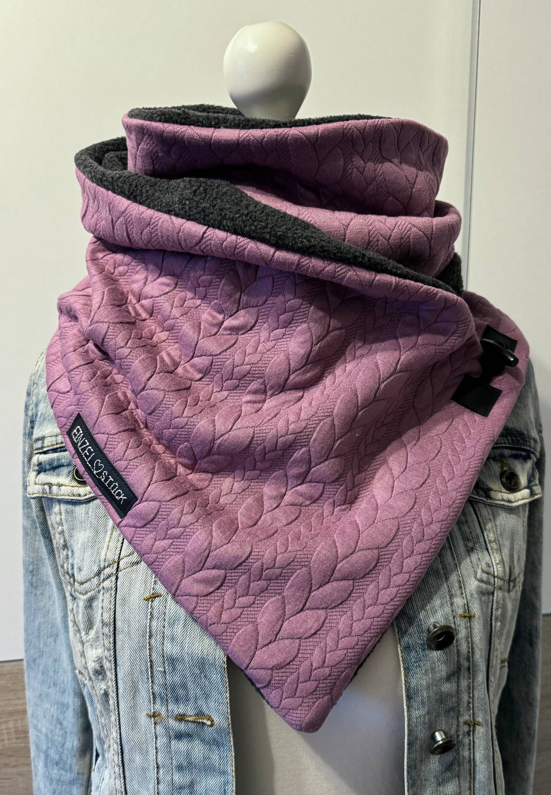 Schal Mit Knopf, Wickelschal, Zopfmusteroptik, Sweatshirt Und Fleece, Anthrazit-Beere von KunterbuntesDesign