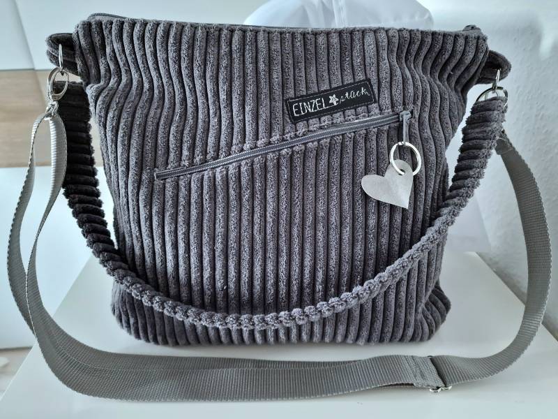 Tasche Shopper, Umhängetasche Cordtasche, Grau von KunterbuntesDesign