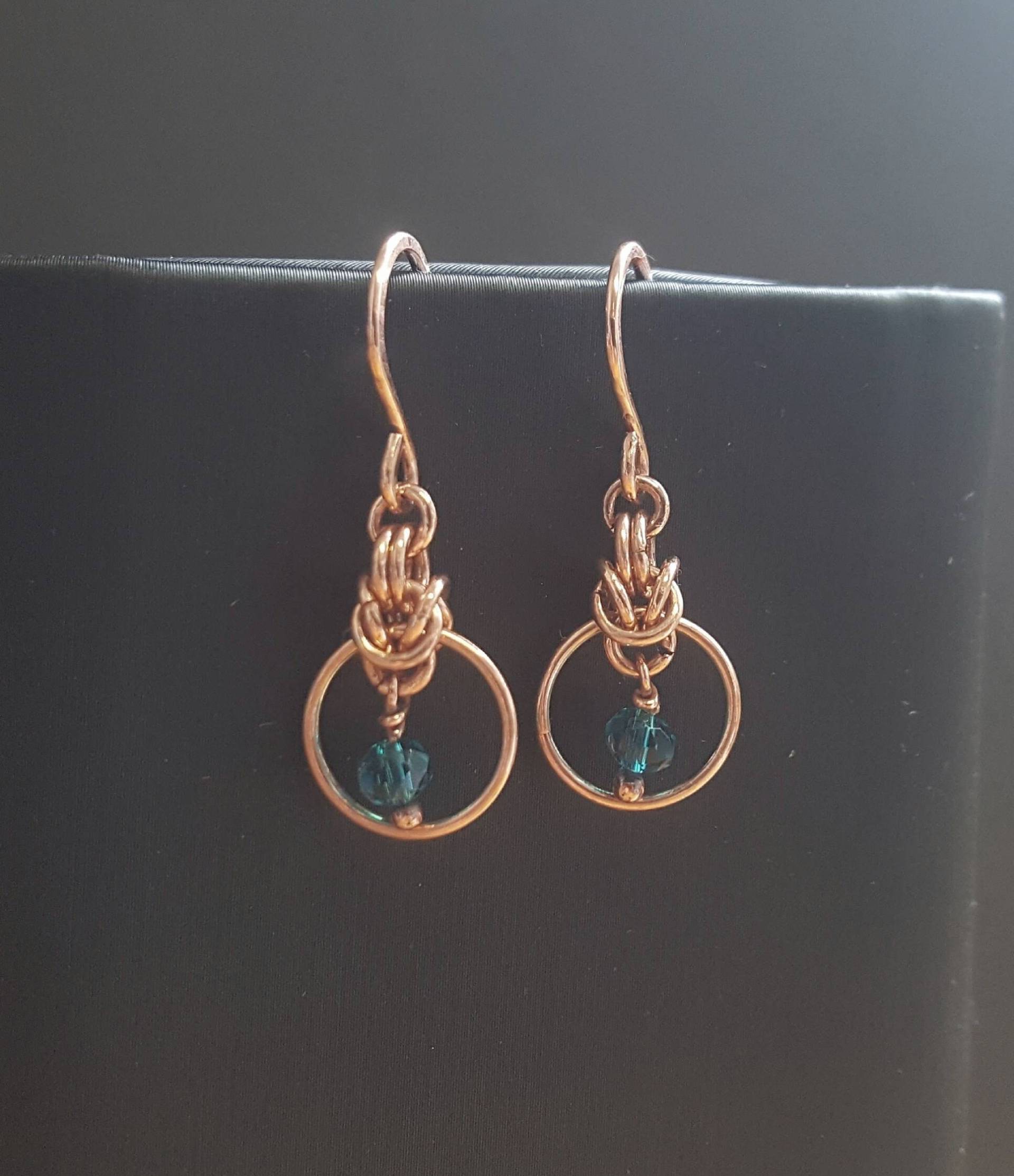 Chainmaille Kleine Ohrringe Ohrhänger Kupfer Mit Glasschliffperlen von Kupferherz2020