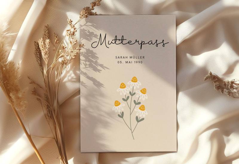 Mutterpasshülle | Hülle Mutterpass Geschenk Schwangerschaft Personalisiert - Margeriten von KupferkindDesign