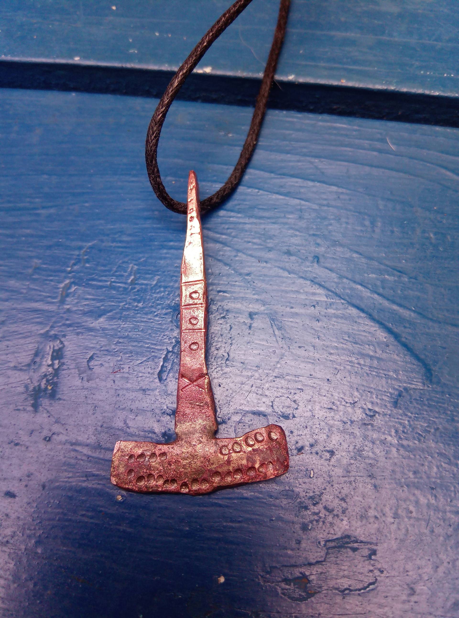 Thors Hammer, Wikingerschmuck, Kupferschmuck, Anhänger Aus Kupfer Thors Hammer, Wikingerschmuck, Kupferschmuck, Anhänger Aus Kupfer von Kupferknochen