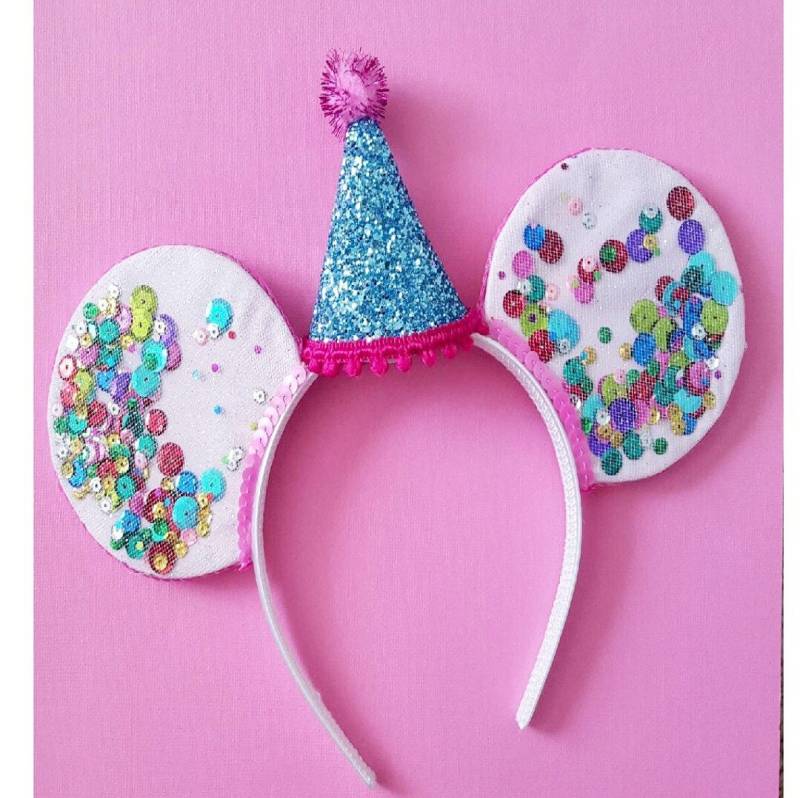 Unbirthday Geburtstags-Mäuseohren || Mauseohren Maus Ohren Haarband Funkelnde Mäuseohren Konfetti Unbirthday Geburtstags-Mäuseohren || Mauseohren Maus Ohren Haarband Funkelnde Mäuseohren Konfetti von Kutiebowtuties