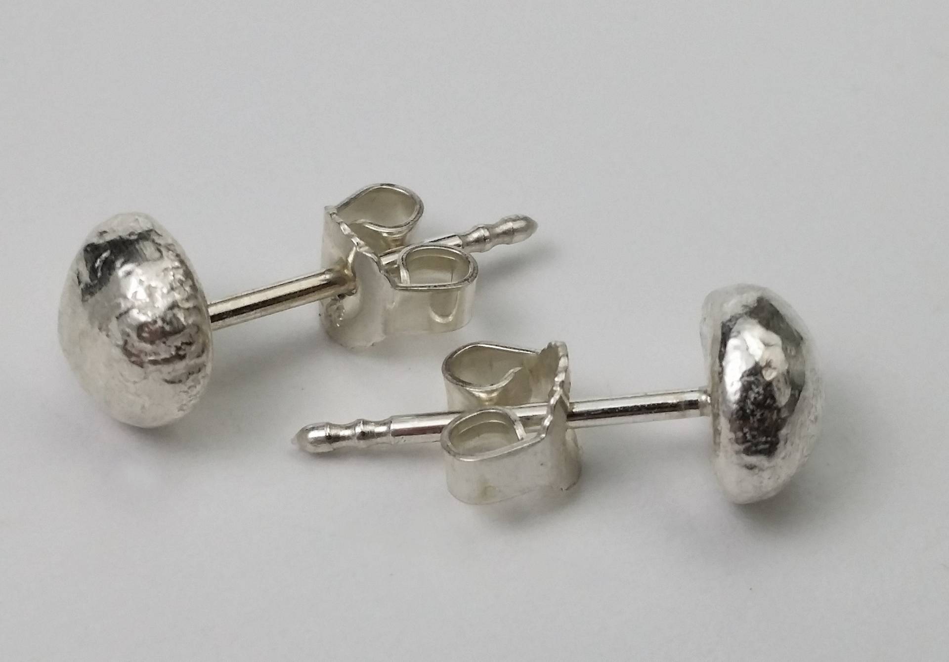 Ohrstecker Rund in Silber, Handgefertigter Ohrschmuck von KvBjewelleryMEN