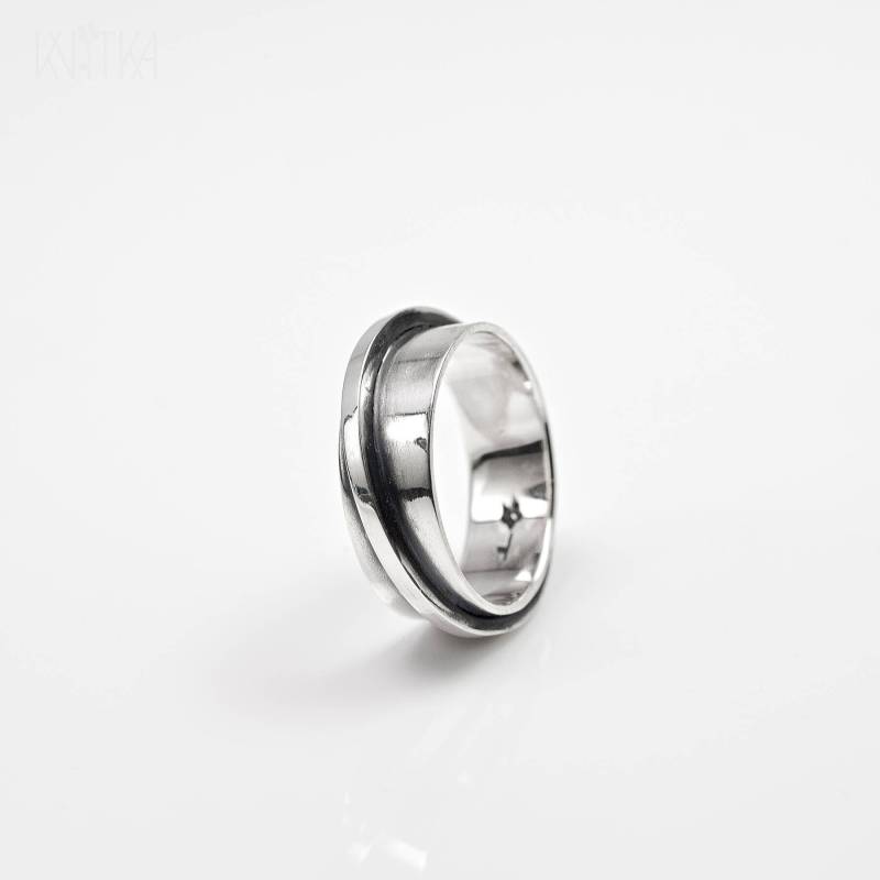 Unisex-Bandring, Breiter Unendlichkeitsring Unisex-Bandring, Breiter Unendlichkeitsring von KvitkaJewelry
