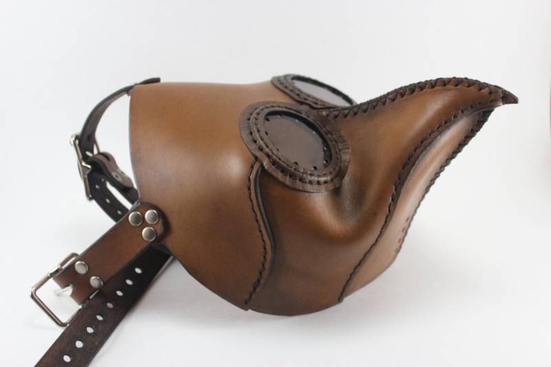 "Pestdoktor Maske "Hawker" Aus Braunem Leder | Brillenfreundlich" "Pestdoktor Maske "Hawker" Aus Braunem Leder | Brillenfreundlich" von KwestCostumeArt