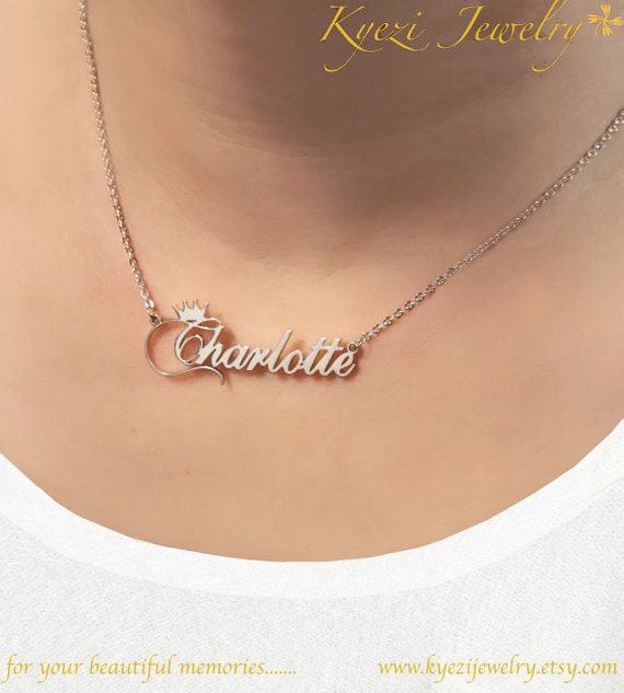 Personalisierte Namenskette Mit Kronenmuster - Wortkette Sterling Silber Halskette Minimaler Name Personalisierte Namenskette Mit Kronenmuster - Wortkette Sterling Silber Halskette Minimaler Name von KyeziJewelry
