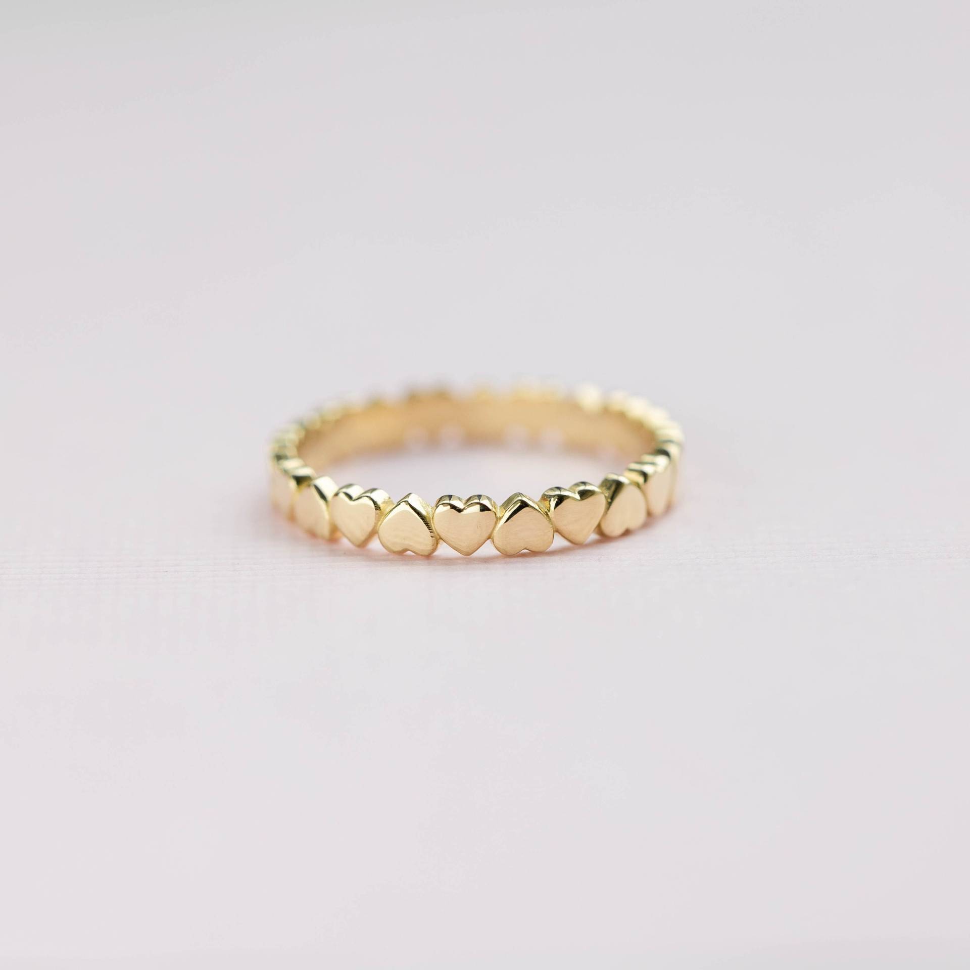 14K Gold Herz Ring Ewigkeit - Solid Stapeln Ehering Für Frauen Kyklos Schmuck Gr00080 von KyklosJewelry