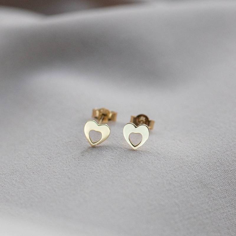 Solid Gold Herz Ohrstecker Für Frauen - 14K Kleine Zierliche Offene Herzform Geschenk Mädchen Ge00035 von KyklosJewelry
