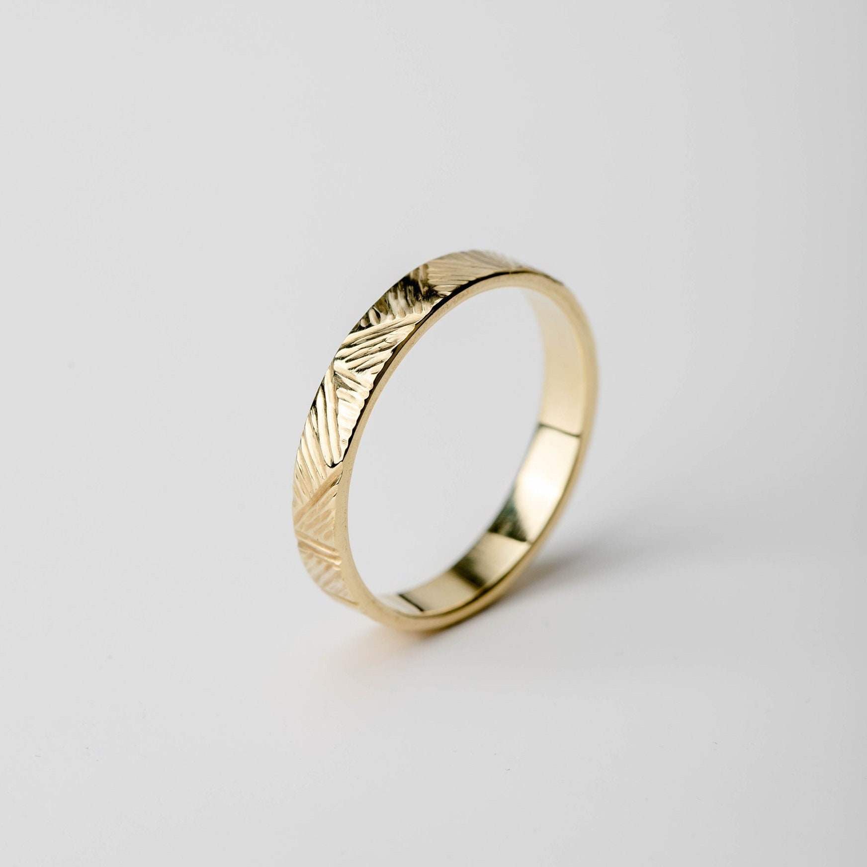 Einzigartige Ehering 14K Gold Männer Frauen - Seine Und Sie Hand Geschnitzte Hochzeit Ring Custom Kyklos Schmuck Gr00153 Einzigartige Ehering 14K Gold Männer Frauen - Seine Und Sie Hand Geschnitzte Hochzeit Ring Custom Kyklos Schmuck Gr00153 von KyklosJewelry