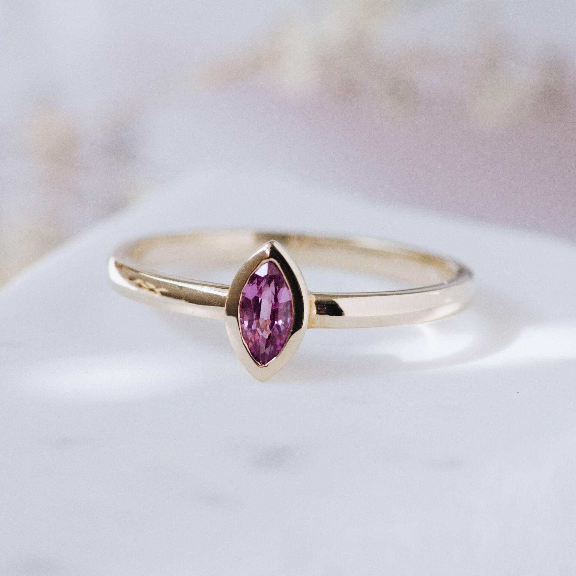 14K Gold Lila Saphir Verlobungsring Marquise Schnitt Ehering - Gr00089 von KyklosJewelry
