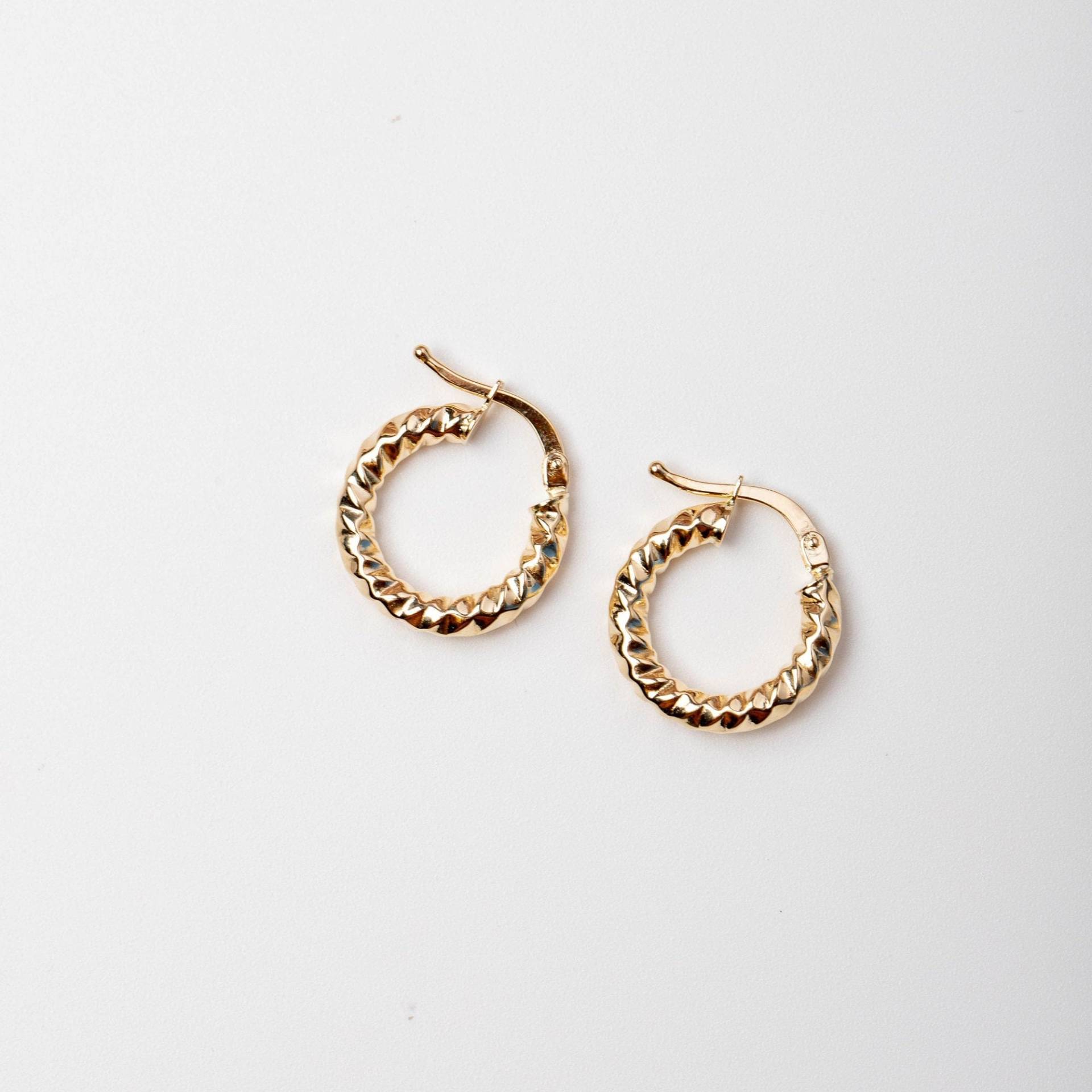 Twist Hoop Ohrringe 14K Solid Gold Klobig - Kleine Seil Creolen Alltag Leicht Geschenk Für Sie Ge00109 Twist Hoop Ohrringe 14K Solid Gold Klobig - Kleine Seil Creolen Alltag Leicht Geschenk Für Sie Ge00109 von KyklosJewelry