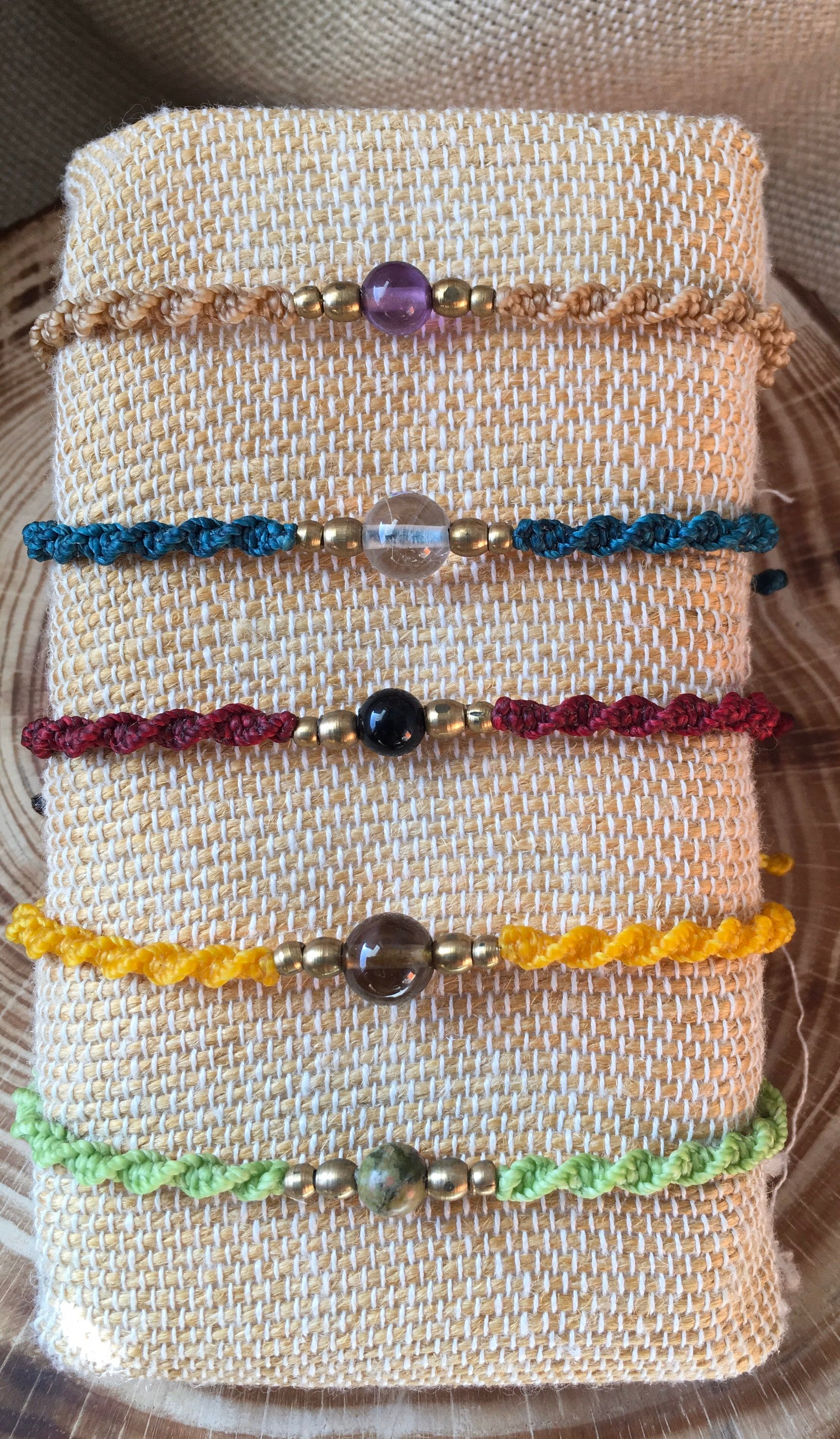 Diskrete Und Elegante Heilung Halbedelstein Makramee Armband Diskrete Und Elegante Heilung Halbedelstein Makramee Armband von Kynayswonders