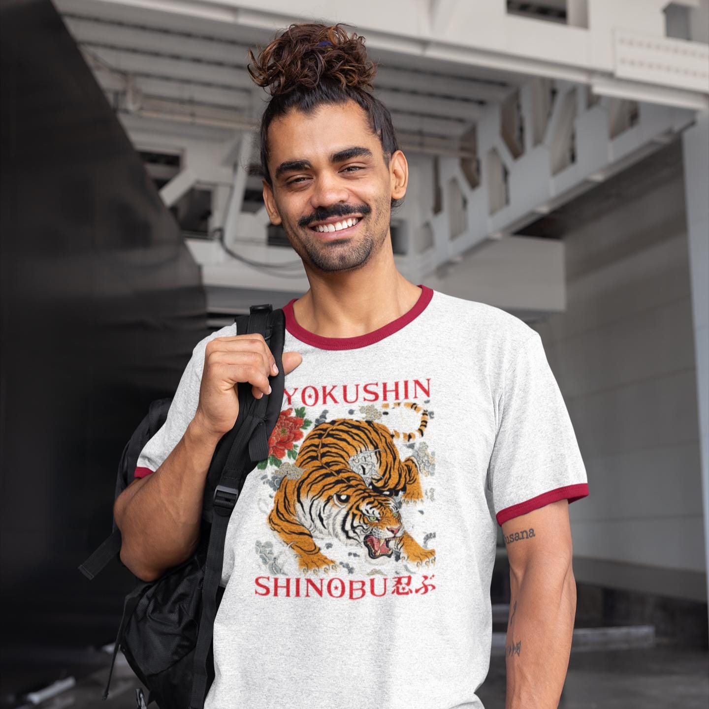 Kyokushin T-Shirt Shinobu | Ringer T-Shirt Weiss Und Rot Shinkyokushin Kyokushin T-Shirt Shinobu | Ringer T-Shirt Weiss Und Rot Shinkyokushin von KyokuGiftsCo