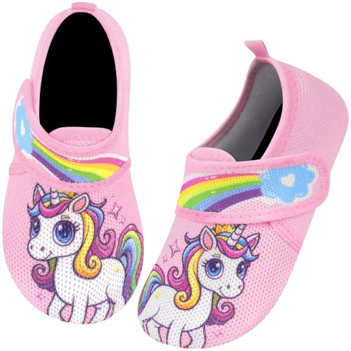 Kyopp Hausschuhe Kinder Junge Mädchen Pantoffeln Atmungsaktive Rutschfest Weich Barfussschuhe für Lauflernschuhe Kleinkinder Schuhe Kindergarten Unisex (Regenbogen-Einhorn 32/33EU) von Kyopp