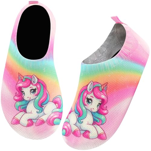 Kyopp Kinder Hausschuhe Junge Mädchen Pantoffeln Aquaschuhe Atmungsaktive Rutschfest Barfussschuhe Slipper Kindergarten Unisex(Regenbogen Einhorn 24/25 EU) von Kyopp