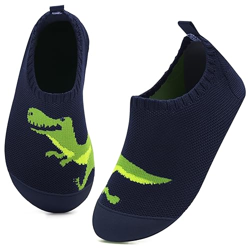 Kyopp Kinder Hausschuhe Junge Mädchen Pantoffeln Aquaschuhe Atmungsaktive rutschfest Barfussschuhe Slipper Kindergarten Unisex (Dinosaurier Marineblau 32/33 EU) von Kyopp