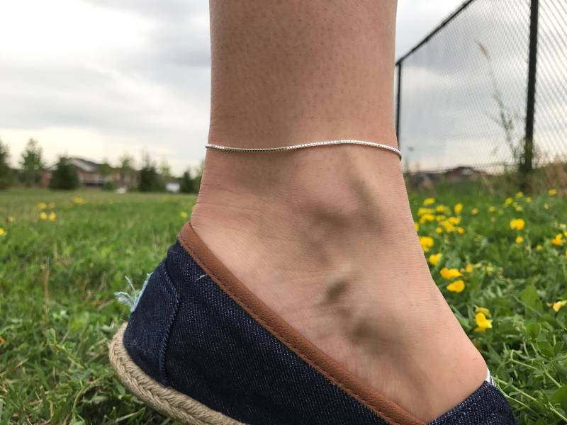 Box Kette Fußkettchen Sterling Silber Minimalist Ankle Armband Zierliche Fußkette Einfache Anklet Sommer-Strand-Fußkettchen Schmuck von KyperCo