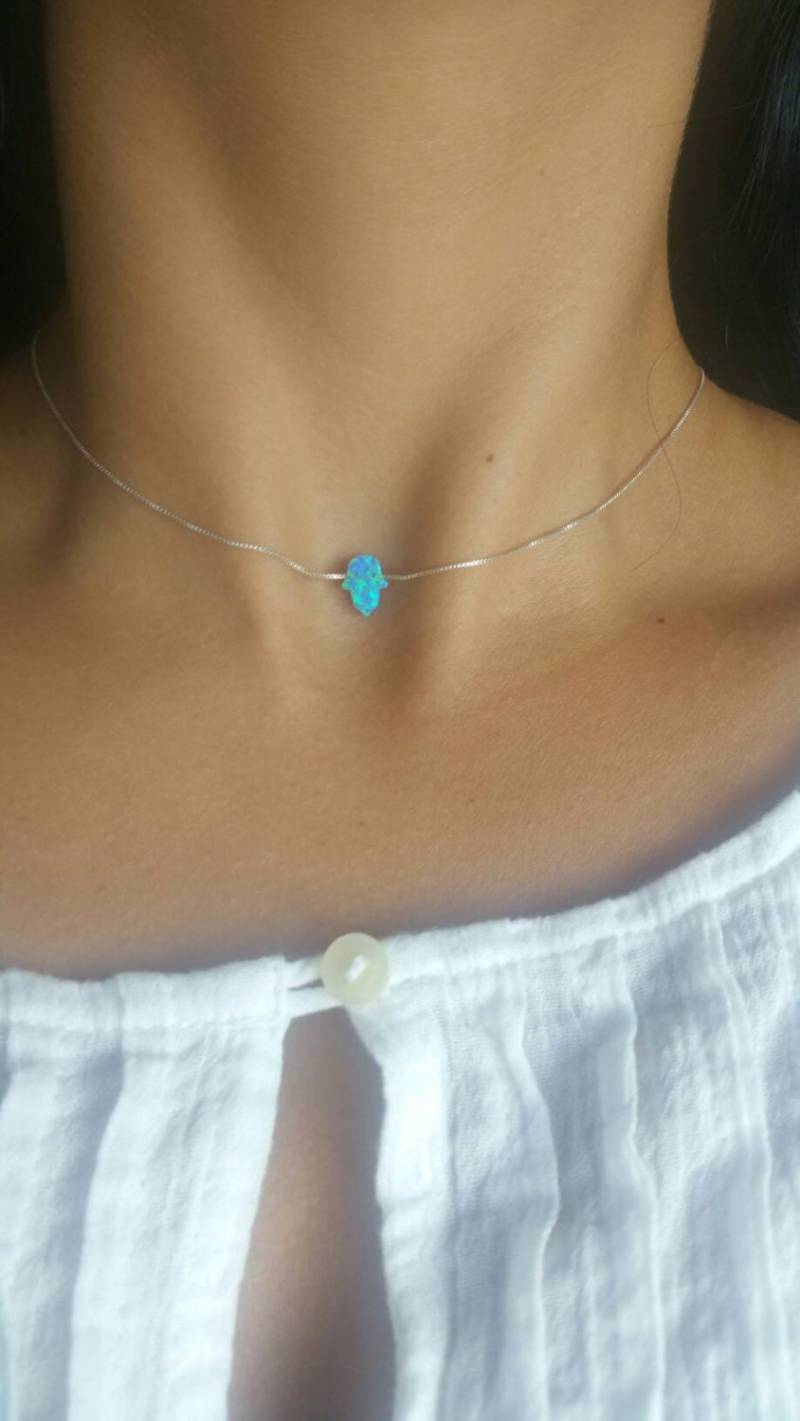 sterling Silber Hamsa Halskette Blauer Opal Hand Der Fatima Symbol Kabbalah Schmuck von KyperCo